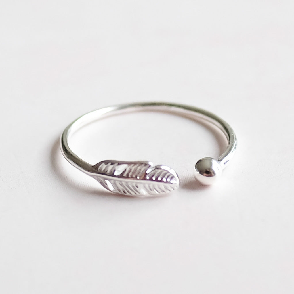 Feather Zilveren Ring - Uniek en subtiel design