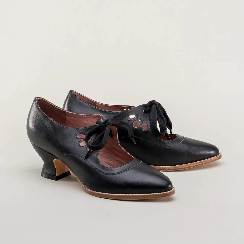 Elegante retro schoenen met lage hak