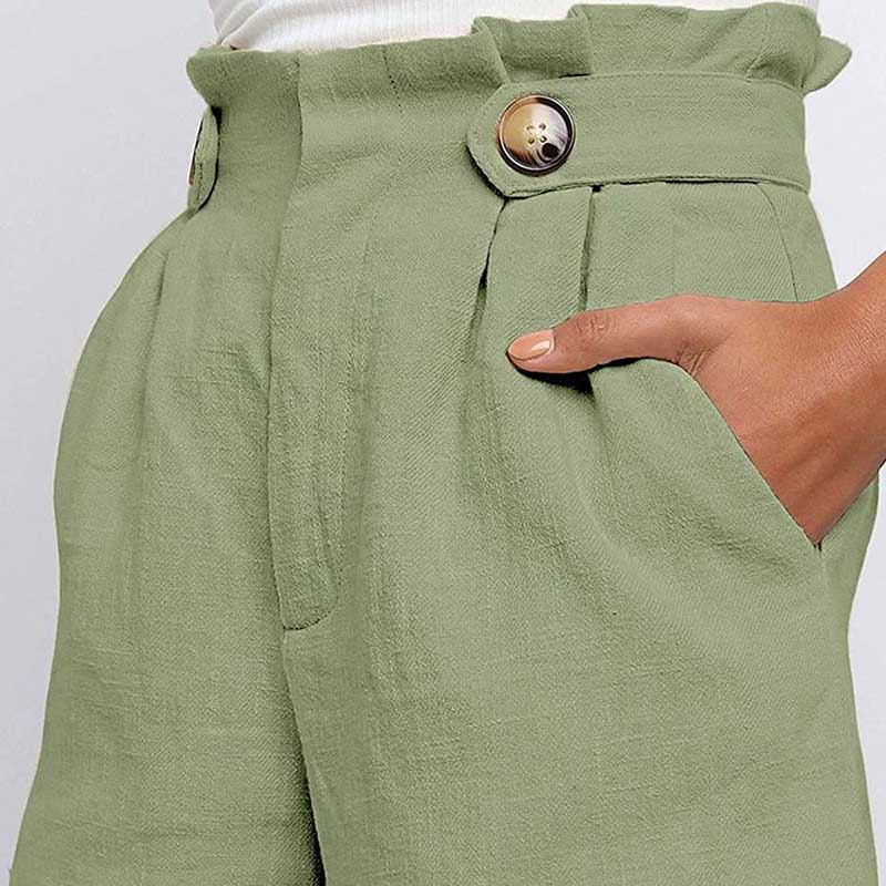 Korte shorts met hoge taille en knopen en zakken