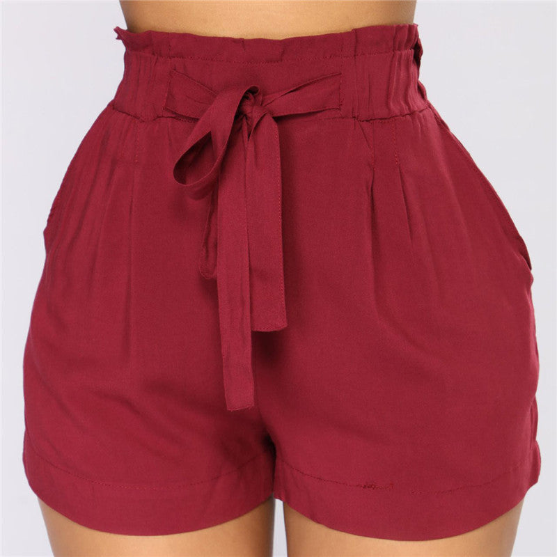 Korte shorts met hoge tailleband en riem