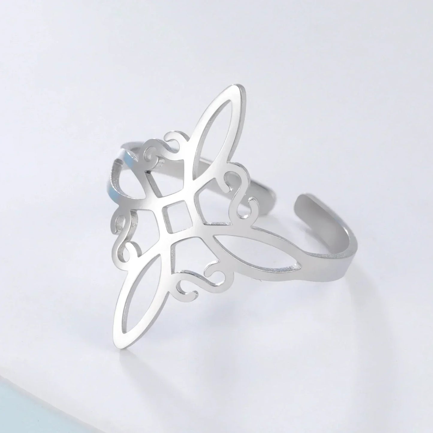 Amulet Cross Knot Protection Ring - Een unieke ring