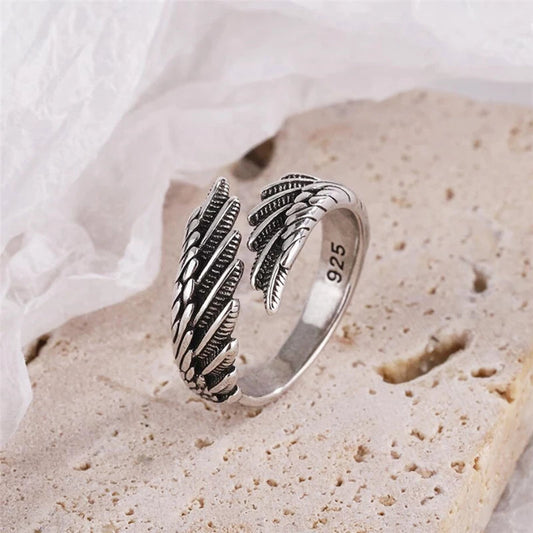 Feather Wing Ring - Betekenisvol en uniek ontwerp