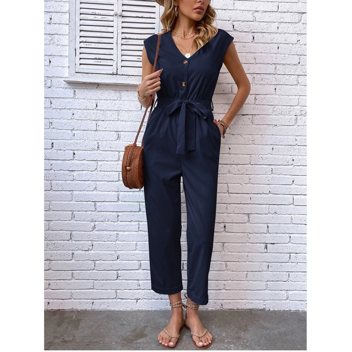 ByLinn - Jumpsuit met V-hals en tailleband