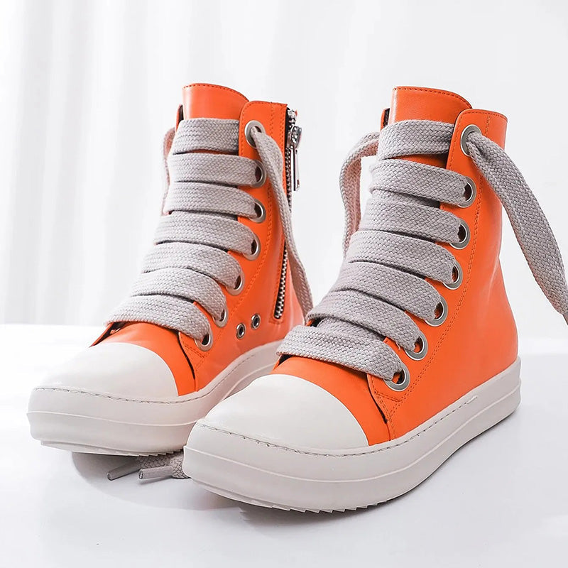 Robuuste en elegante leren sneakers met hoge top