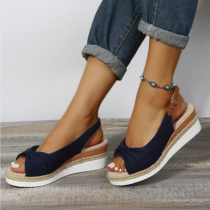 Sandalen met open teen en gesp