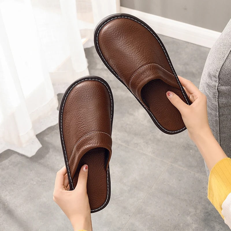 Stevige en comfortabele leren slippers