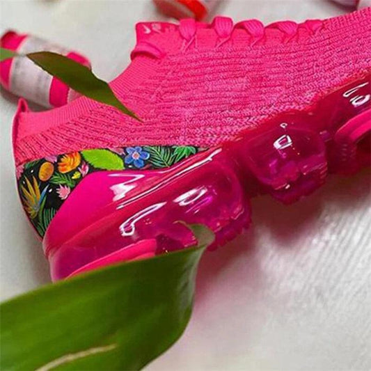 Trendy ademende sportschoenen met noppenzolen