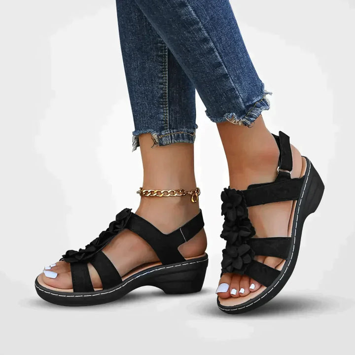 MonLu - Sandalen met bloemdetail