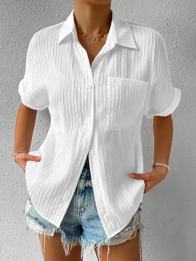 getailleerde, casual blouse met overhemdkraag en knopen